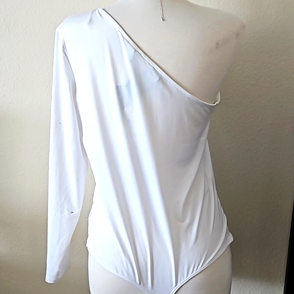 Express Women's One Shoulder White Blouse - Picture 3 of 5